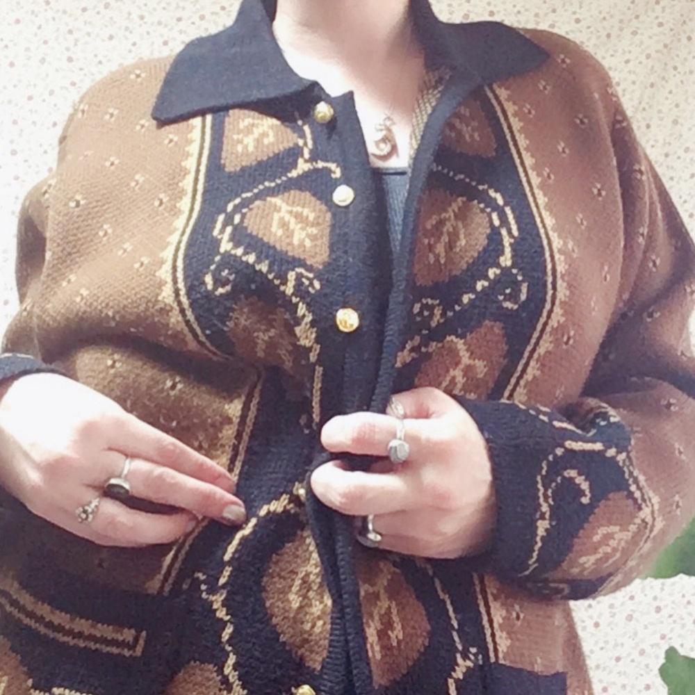 Vintage button pattern sweater